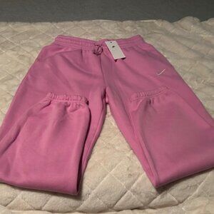 NWT NIKE Sweatpants - Size M